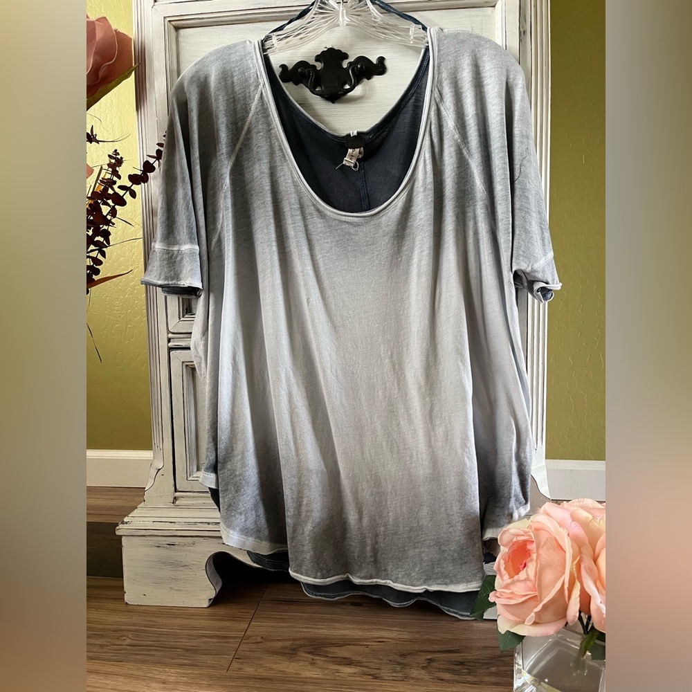 Free people tee. Size small